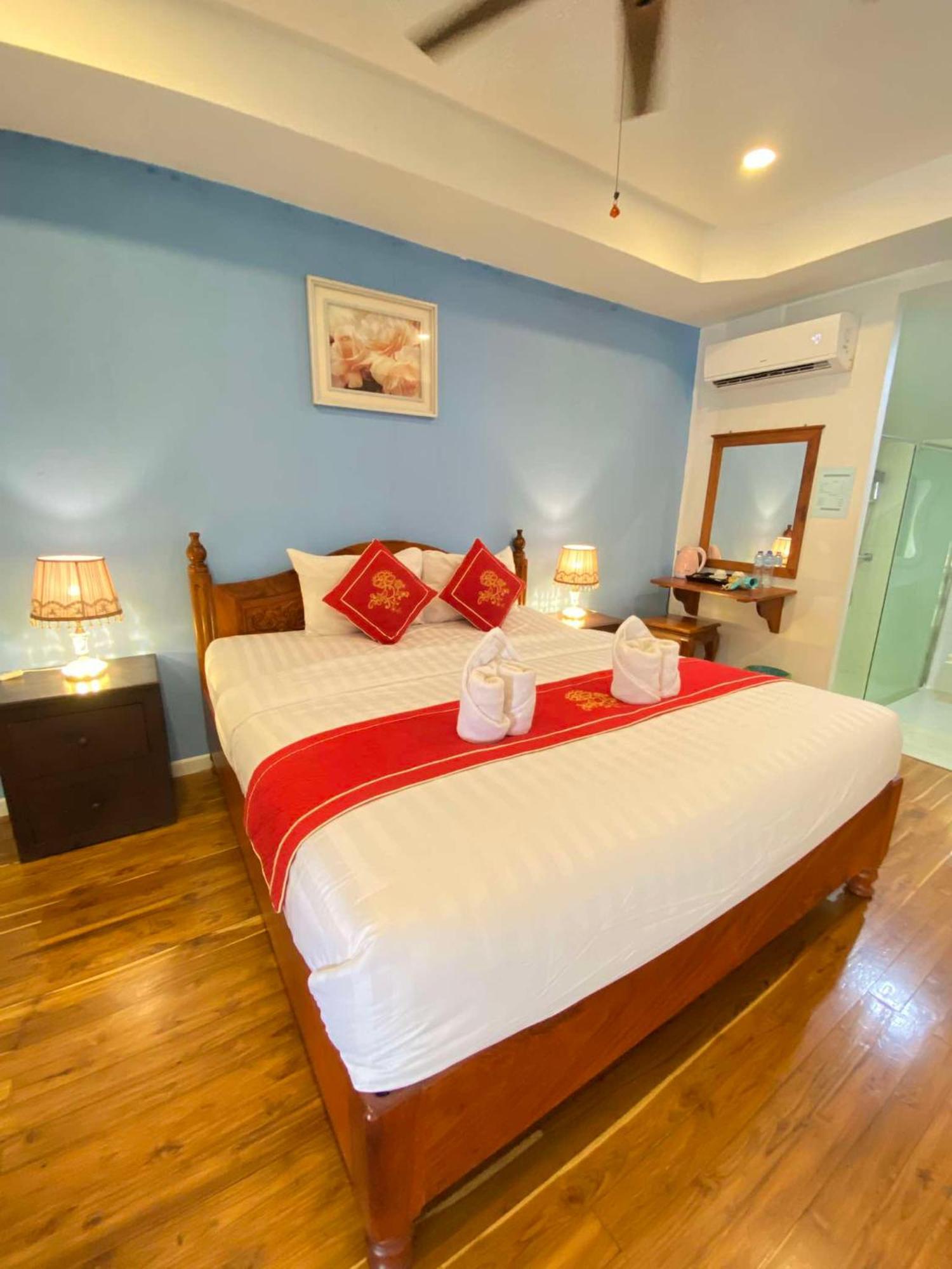 Golden Lotus Namkhan View Luang Prabang Exterior foto